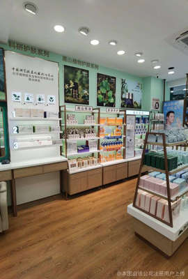 合江县颜值化妆品店 专业化妆品零售与美丽服务